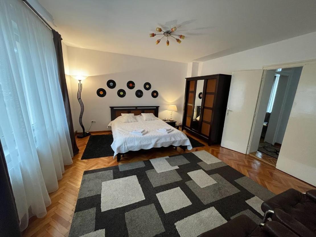 Crisan 40 Casa Muntean 100Mp 3Camere 3Paturi 1 Canapea 2 Dormitoare Parcare Timişoara Buitenkant foto